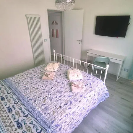 Il Pesce Fuor D'acqua Casa de hóspedes 3*