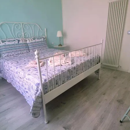 Il Pesce Fuor D'acqua 3* Iesi