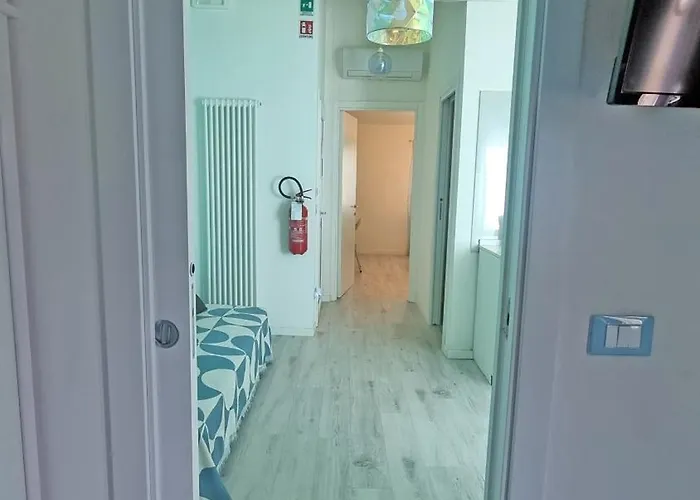 Il Pesce Fuor D'acqua 3* Jesi